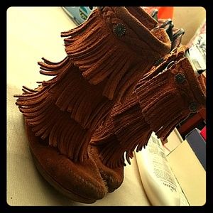 Minnetonka boots